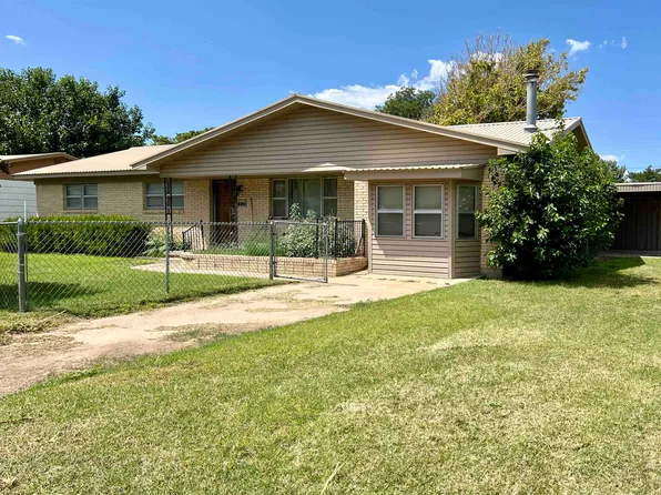 1220 N Oklahoma St, Guymon, OK 73942