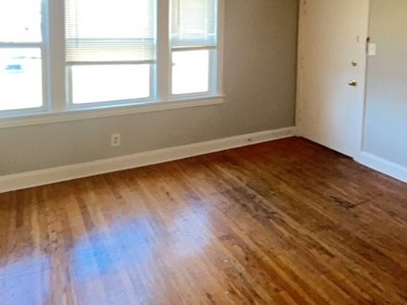 2nd image of 647 S 44th St #611-4