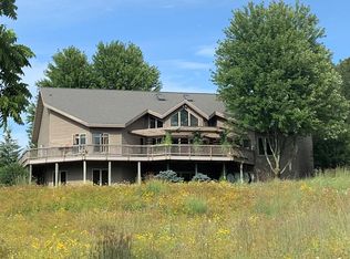 235 Moraine Dr, Ripon, WI 54971