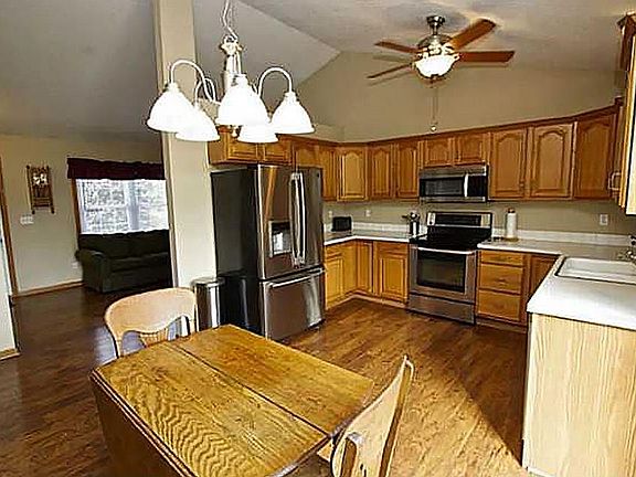 4th image of 3013 SW Brookeline Dr
