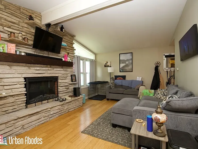 55 E Jeffrey Ave #SFH — Photo 3