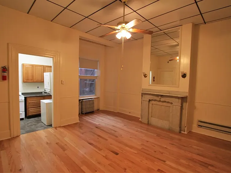 Robin Apartments — Photo 9