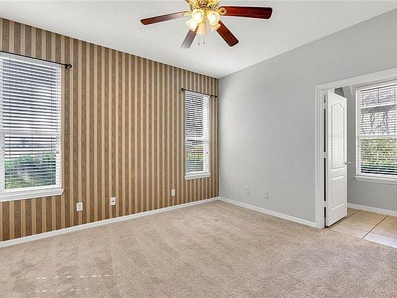 4th image of 34448 Tuscany Ave