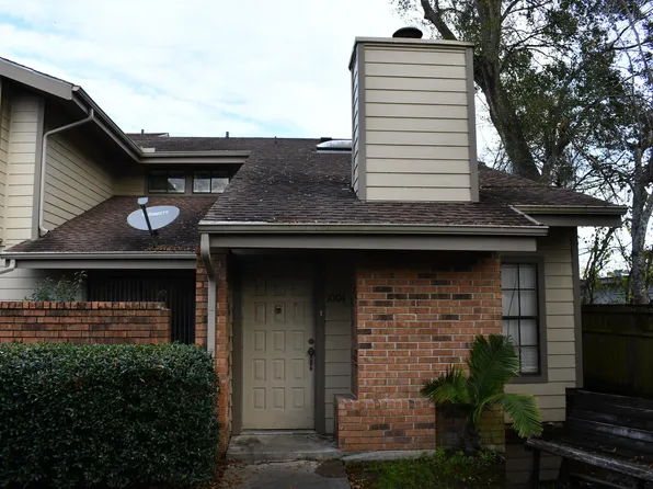 200 Pecan Dr #1004, League City, TX 77573