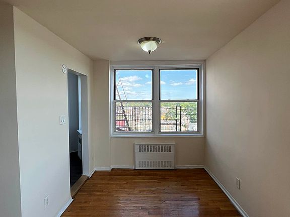 3rd image of 224-10 Jamaica Ave #6G