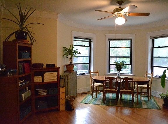 2nd image of 1409 W Winnemac Ave #1