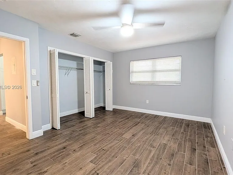 315 SE 23rd Ave #1-5 — Photo 11