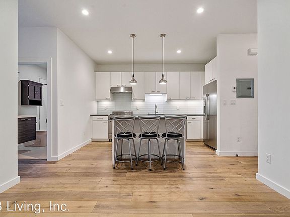 2nd image of 1377 Minna St