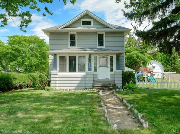 1498 N Macomb St, Monroe, MI 48162