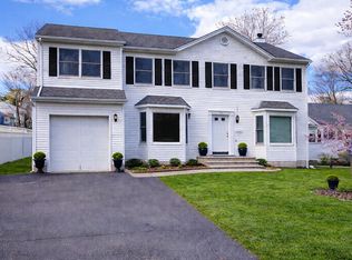 125 River Dr, Lake Hiawatha, NJ
