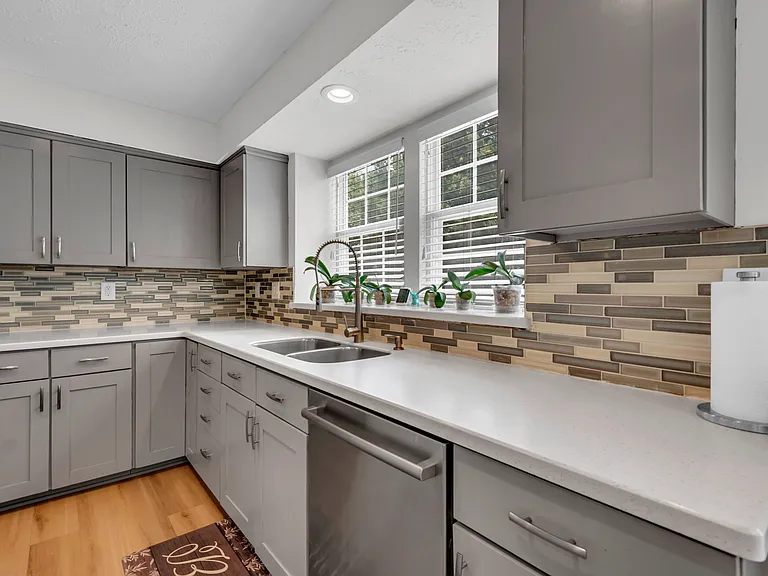 1402 Bermuda Dunes Ct — Photo 20