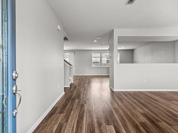 5th image of 75104 Brookwood Dr