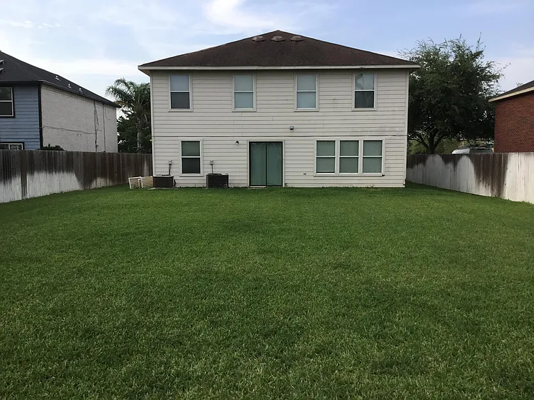 13980 Isaiah Ct — Photo 15