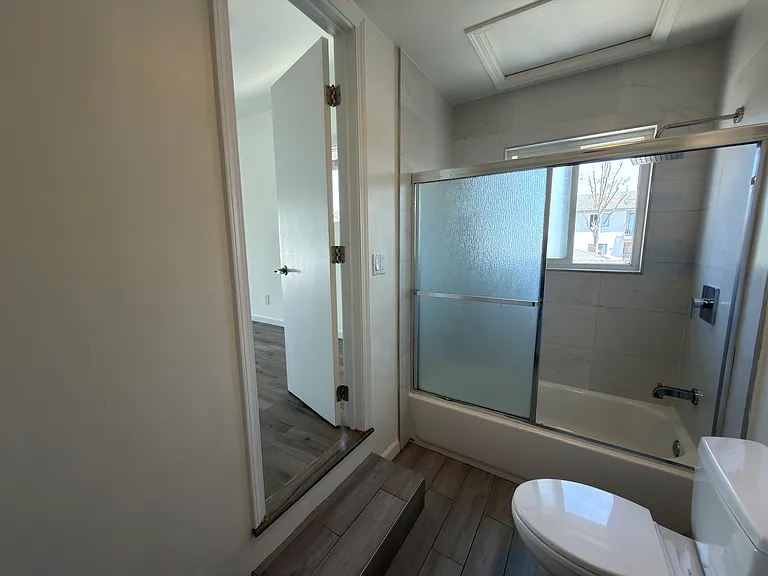 1110 Mira Mar Ave — Photo 32