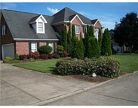 131 Willowood Cir photo 1