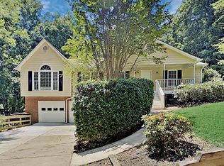 130 Springwater Trce, Woodstock, GA 30188