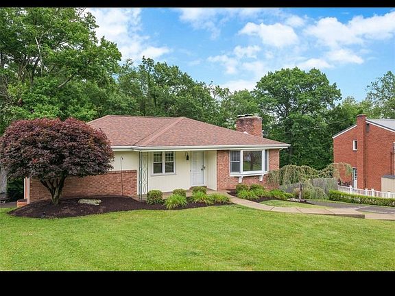 2nd image of 207 Chapel Ridge Dr