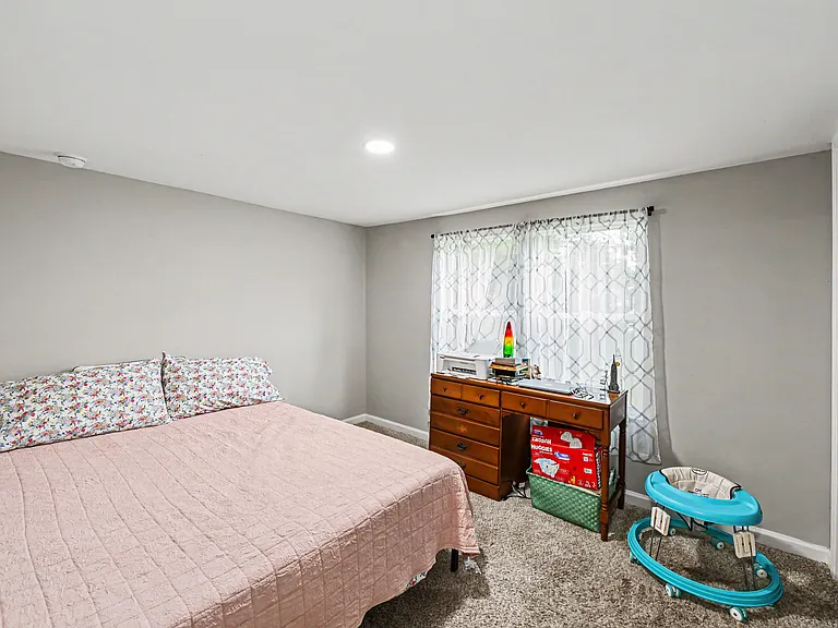309 Farrell St — Photo 20