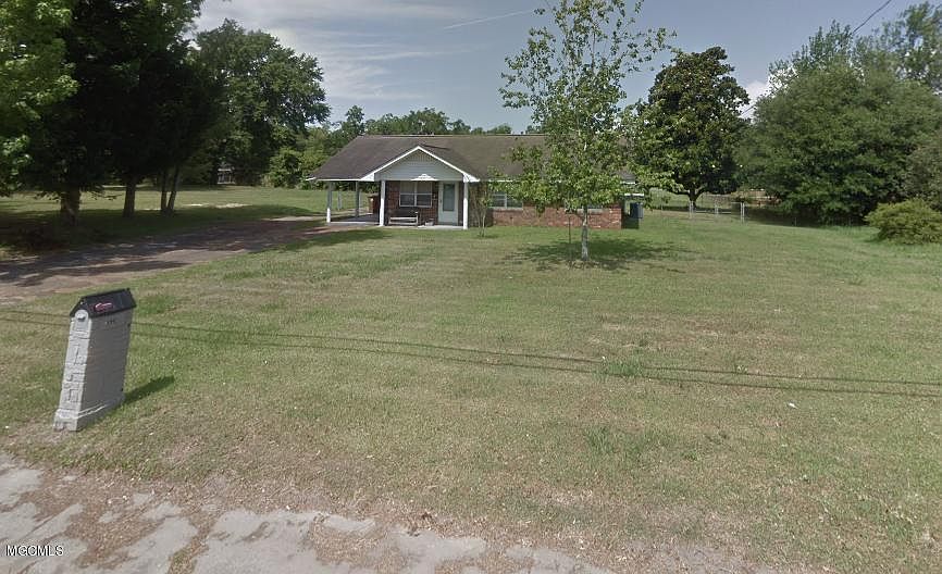 2nd image of 323 Popps Ferry Rd
