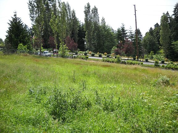3rd image of 512 228th Ave SE