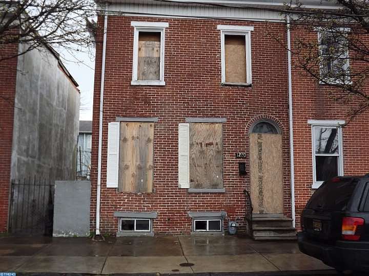 1st image of 1220 Peach St