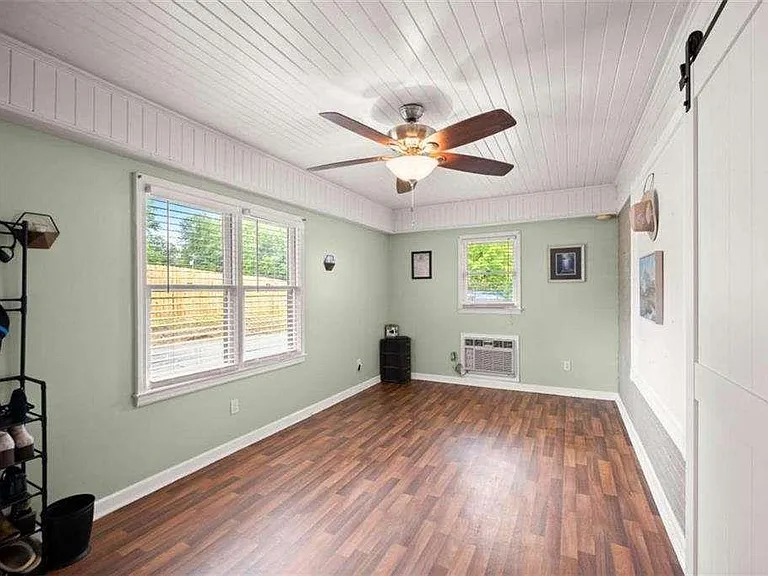 2110 Prather Bridge Rd — Photo 11