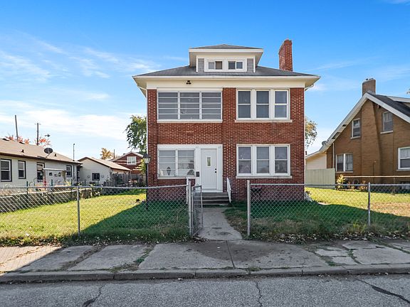 2nd image of 105 Main St #1