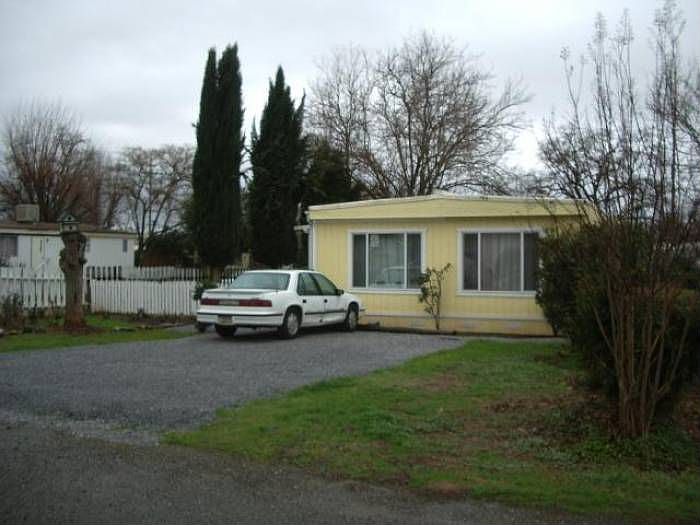 2nd image of 21498 Trefoil Ln Unit 1