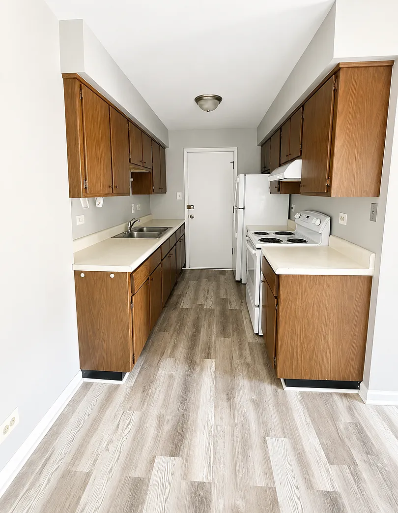 7100 W. 176th Street — Photo 3