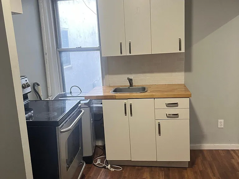 1541 S 20th St #2 — Photo 6
