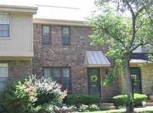 6223 Stornoway Dr, Columbus, OH 43213