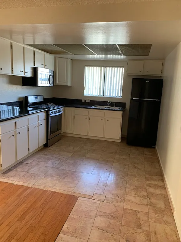 Paramount Apartments, LLC — Photo 2