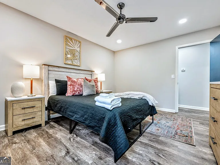 1440 Glynn Oaks Dr SW — Photo 15