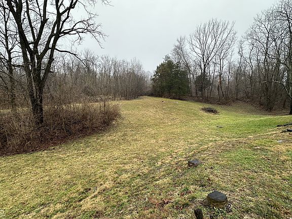 5th image of 1458 River Rd