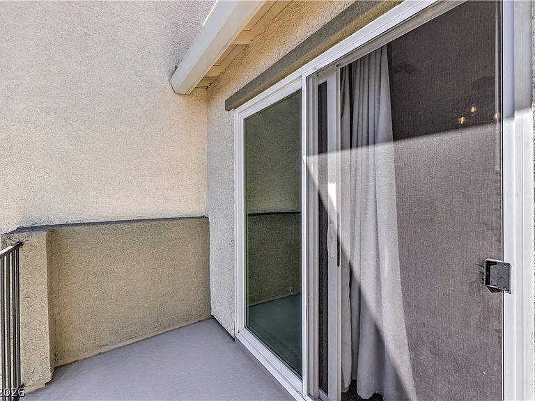 6816 Citron Mist Ct — Photo 22