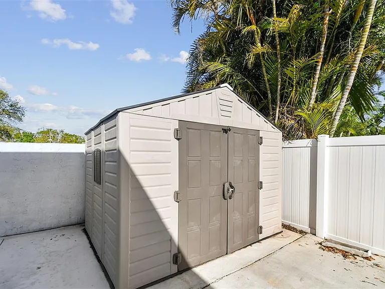 12252 Eldon Dr — Photo 66