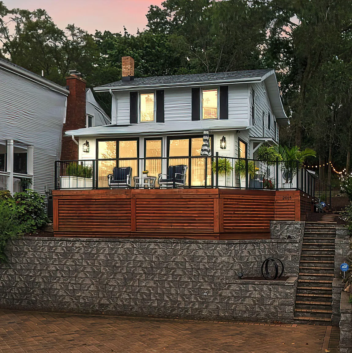 2015 Lake Shore Dr photo 1