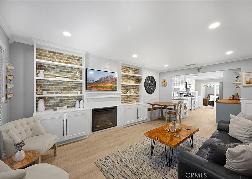 1st image of 4923 Eureka Ave