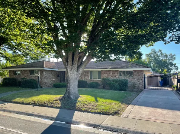 6181 S Land Park Dr, Sacramento, CA 95831