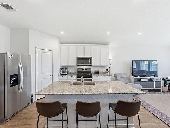 2nd image of 31238 Yatesbury Ln