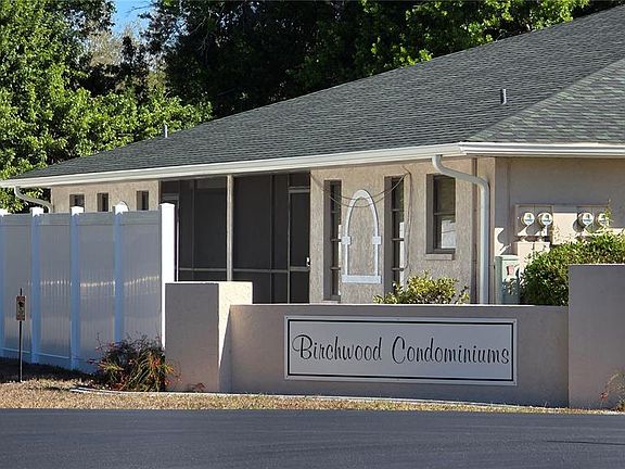 3rd image of 24540 Harborview Rd APT C1