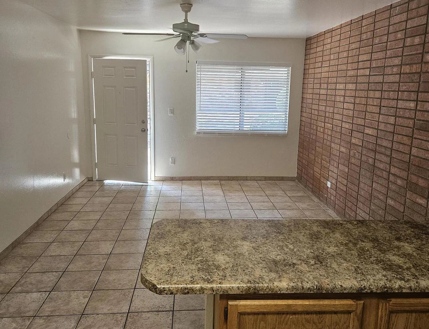 1 bed, 1.0 bath, 650 sqft, $1,025 — Photo 4