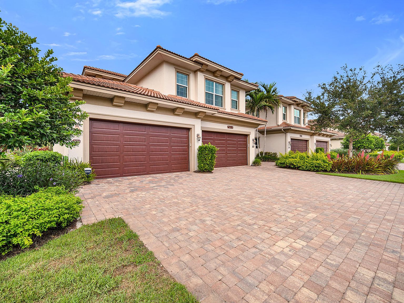 5773 Anegada DR, Naples, FL 34113 | MLS #225068928 | Zillow, image size:1536x1152