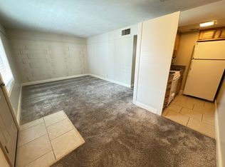 1425 G St #L, Lincoln, NE 68508