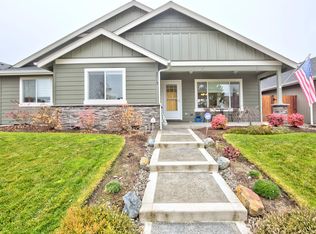 2713 SW Elmer Nelson Ln, Grants Pass, OR 97527