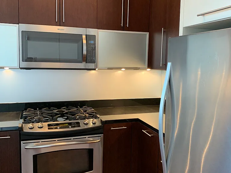100 Jay St #22G — Photo 5