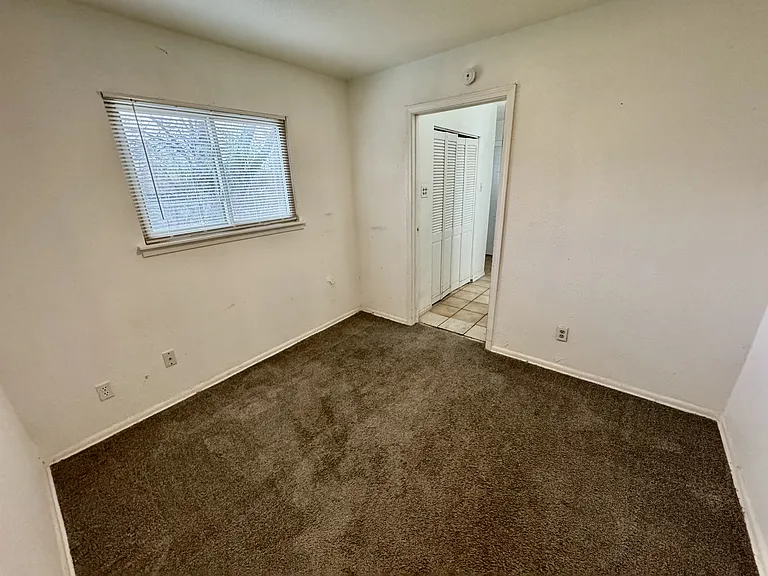 146 Stapleton St — Photo 19