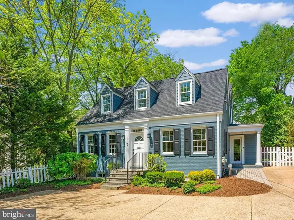 5129 Bradley Blvd, Chevy Chase, MD 20815