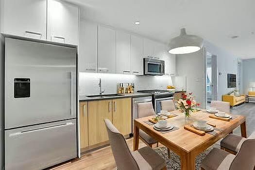 3rd image of 510 Edmonton Trl NE #203