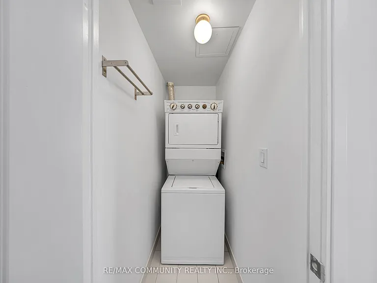 50 Absolute Ave #1905 — Photo 19